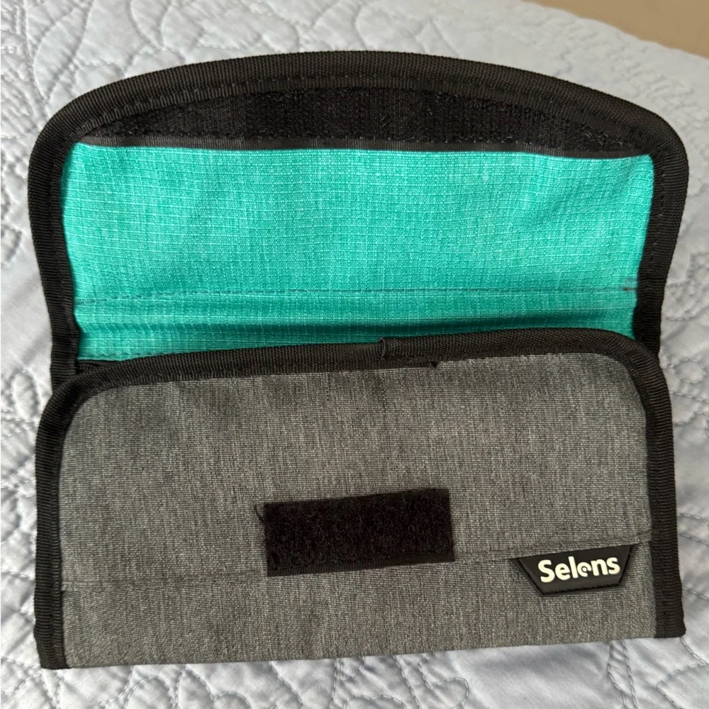 Camera Accessory Organizer batteries & memory cards storage - photographer